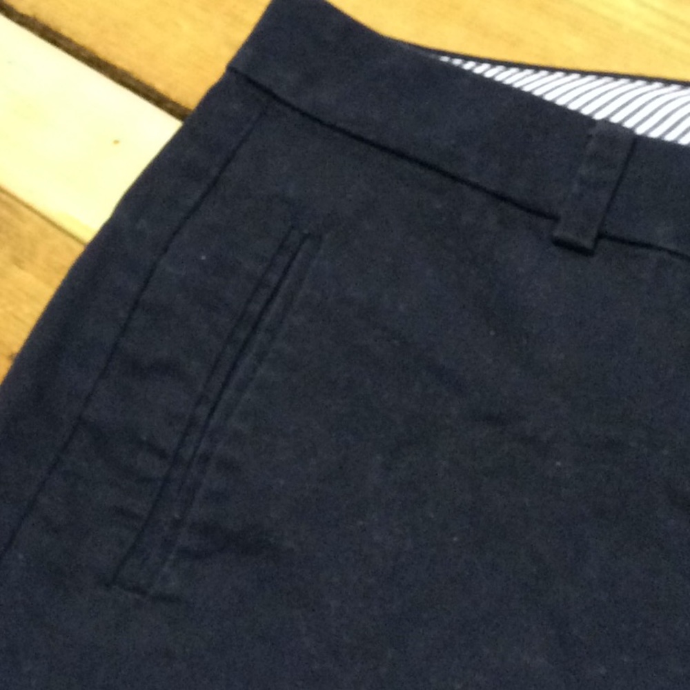 Shorts - Picture 3 of 3
